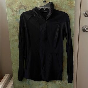 Black Hooded Pullover